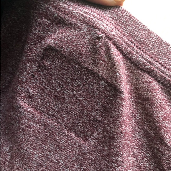 Abercrombie & Fitch Logo Embroidered Pocket T Shirt in Maroon Heather Size S - Picture 9 of 9
